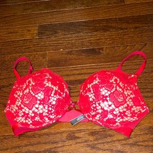 VS Bombshell push-up bra 32C